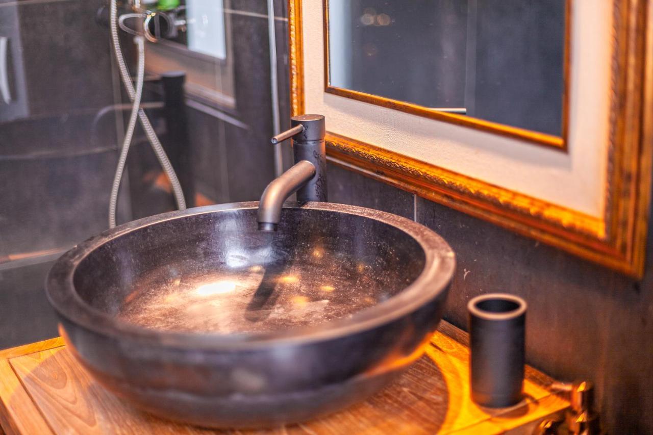 Luxury Suites Boutique By Rikas Hotels Antwerpen Ngoại thất bức ảnh